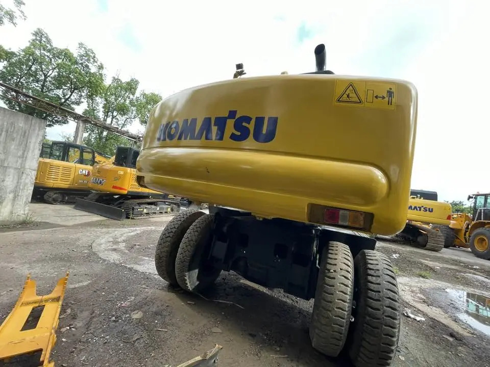Komatsu PW160-11 - Bager na kolesih: slika 5 Komatsu PW160-11 - Bager na kolesih: slika 5