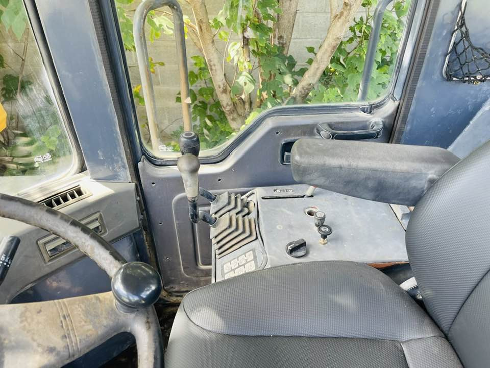Komatsu WA380-8 - Kolesni nakladalec: slika 2 Komatsu WA380-8 - Kolesni nakladalec: slika 2