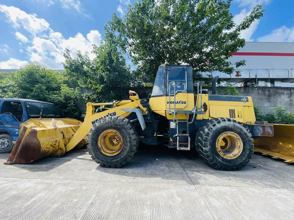 Komatsu WA380 - Kolesni nakladalec: slika 1 Komatsu WA380 - Kolesni nakladalec: slika 1