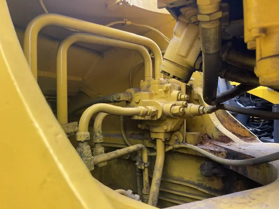 Komatsu WA470 - Kolesni nakladalec: slika 4 Komatsu WA470 - Kolesni nakladalec: slika 4