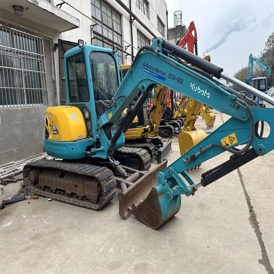 Kubota U 40-6 - Mini bager: slika 1 Kubota U 40-6 - Mini bager: slika 1