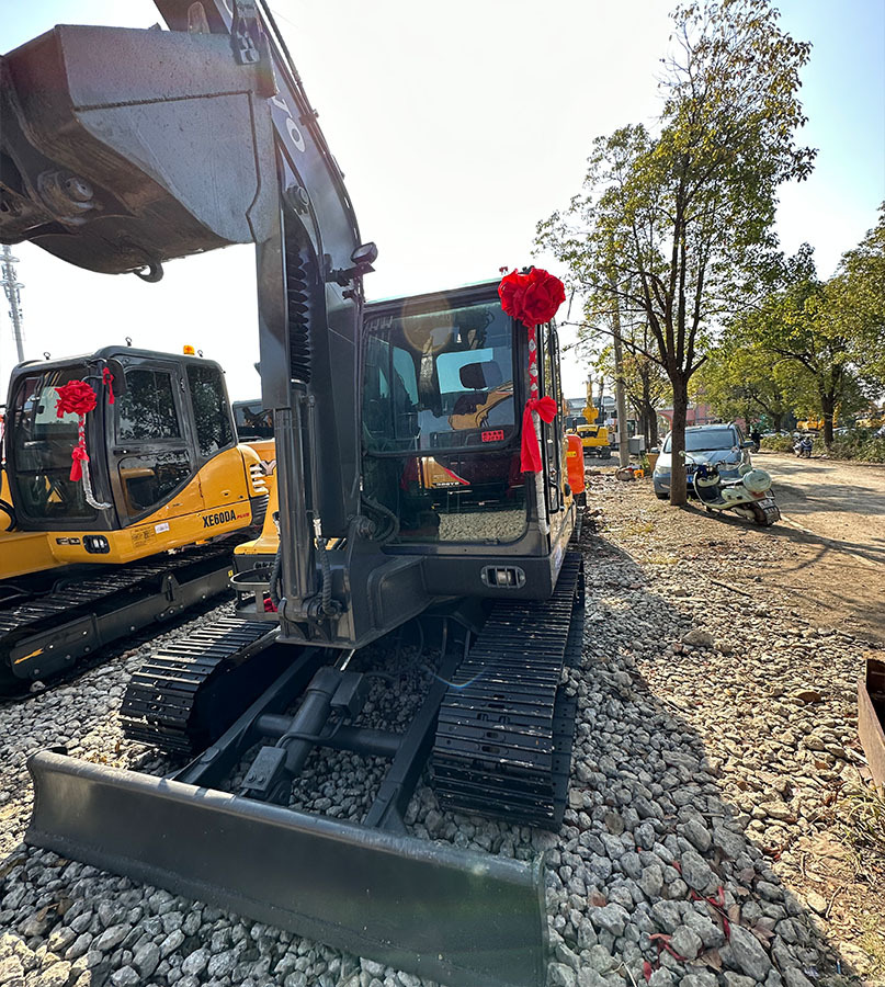 VOLVO EC60D - Bager goseničar: slika 1 VOLVO EC60D - Bager goseničar: slika 1