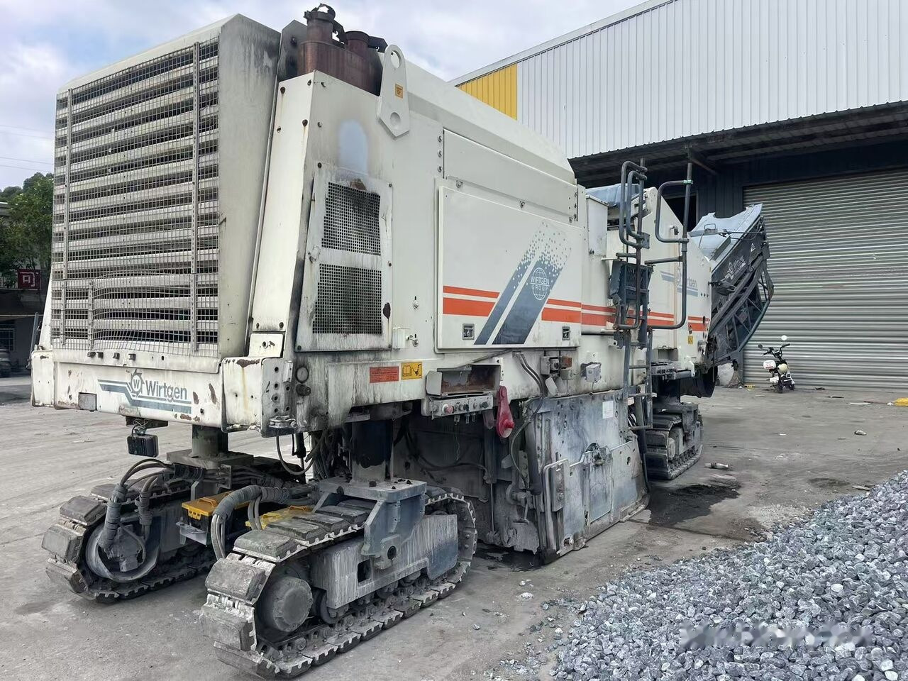 Wirtgen W2000 - Freza za asfalt: slika 2 Wirtgen W2000 - Freza za asfalt: slika 2