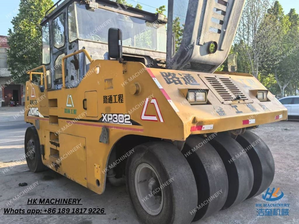 XCMG XP302 - Pnevmatski valjar: slika 1 XCMG XP302 - Pnevmatski valjar: slika 1