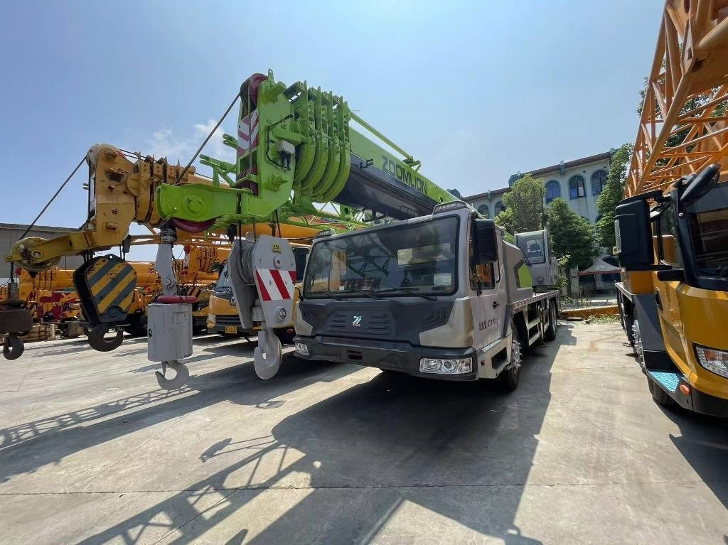 Zoomlion ZTC251V - Avtodvigalo: slika 1 Zoomlion ZTC251V - Avtodvigalo: slika 1