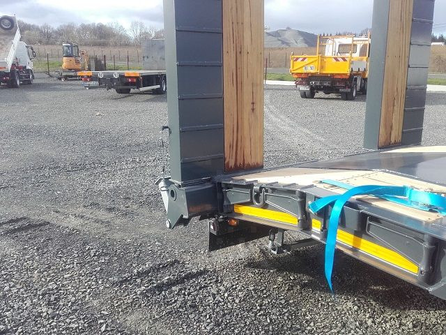 Louault 3 essieux plant carrier / low loader Trailer - Nizko noseča prikolica: slika 2 Louault 3 essieux plant carrier / low loader Trailer - Nizko noseča prikolica: slika 2