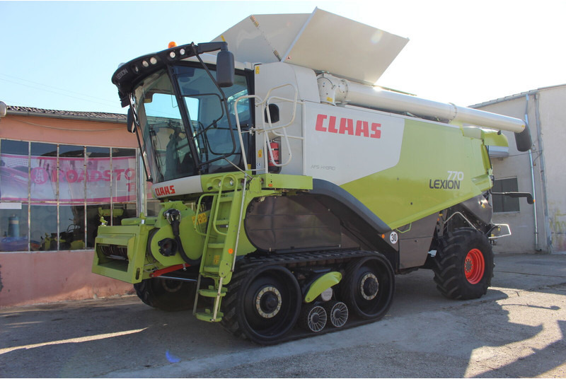 Claas Lexion 770 TT - Kombajn harvester: slika 2 Claas Lexion 770 TT - Kombajn harvester: slika 2