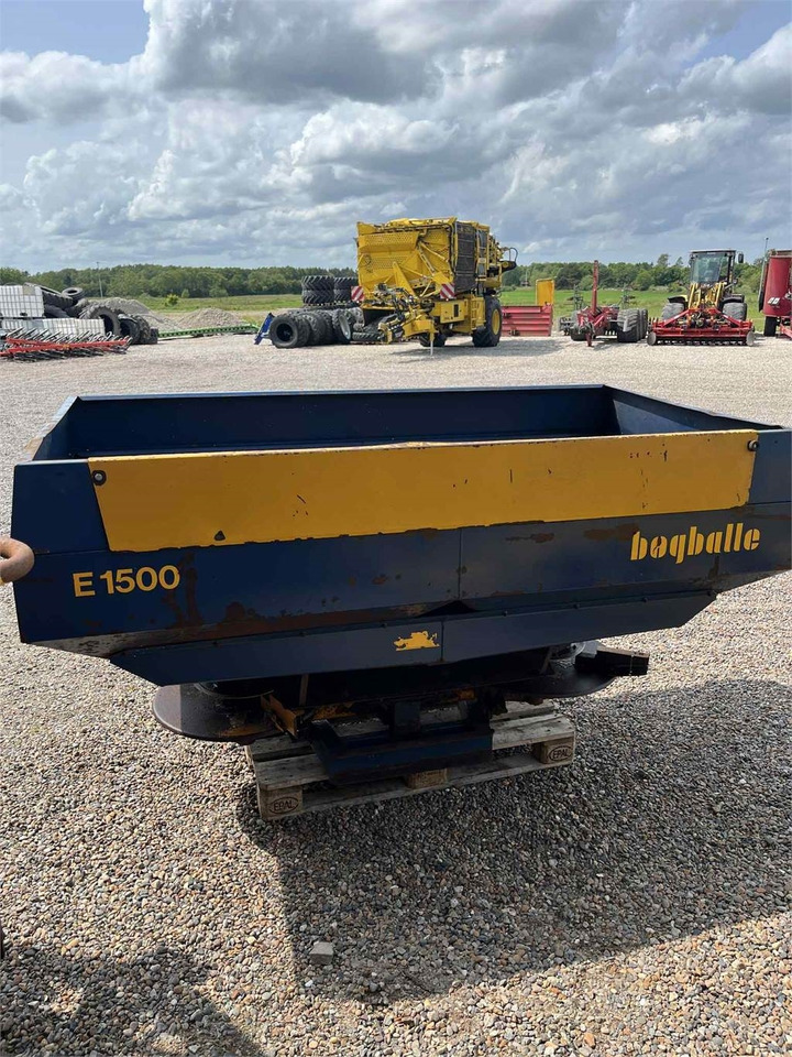 Bogballe E1500 - Oprema za gnojenje: slika 3 Bogballe E1500 - Oprema za gnojenje: slika 3