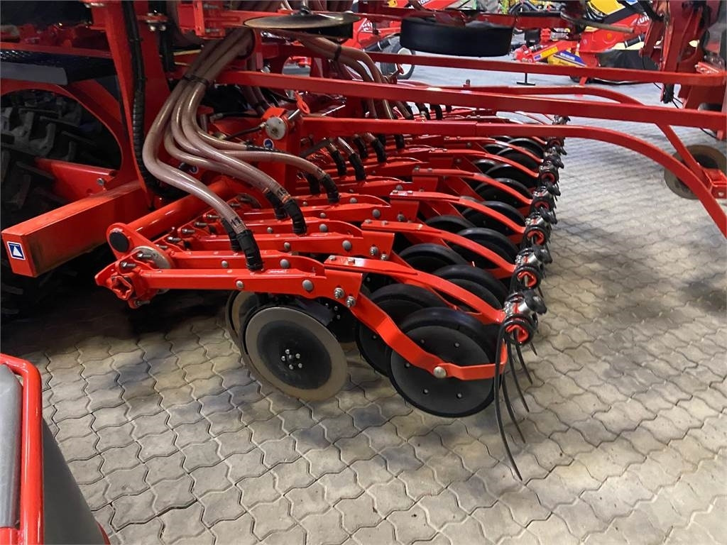 Kuhn ESPRO 6000RC MIX - Sejalni kombajn: slika 3 Kuhn ESPRO 6000RC MIX - Sejalni kombajn: slika 3