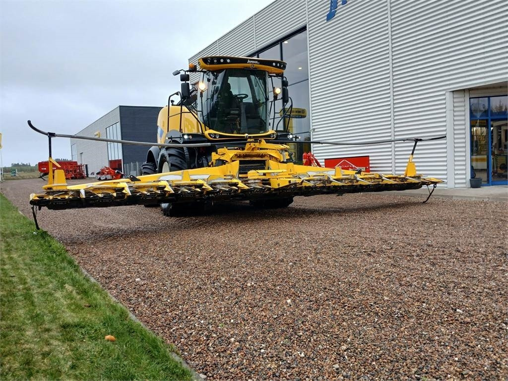 New Holland FR650 ST5 - Kombajn za krmo: slika 3 New Holland FR650 ST5 - Kombajn za krmo: slika 3