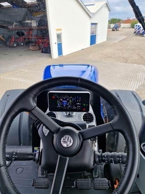 New Holland T8.435 PLMI UC ST. V - Traktor: slika 5 New Holland T8.435 PLMI UC ST. V - Traktor: slika 5