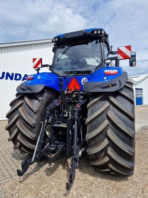 New Holland T8.435 PLMI UC ST. V - Traktor: slika 2 New Holland T8.435 PLMI UC ST. V - Traktor: slika 2