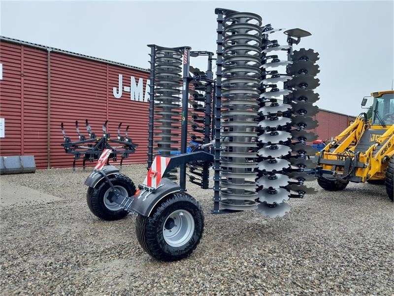 Agro - TOM 6 Meter discharve Agro-Tom 6 m. bugseret di - Disk brana: slika 2 Agro - TOM 6 Meter discharve Agro-Tom 6 m. bugseret di - Disk brana: slika 2
