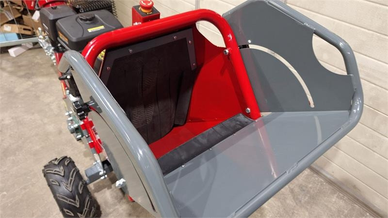 Blue Bird flishugger FABRIKS NY - Lesni sekalnik: slika 3 Blue Bird flishugger FABRIKS NY - Lesni sekalnik: slika 3