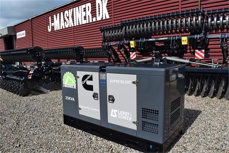 - - - Cummins 25kva - Generator: slika 1 - - - Cummins 25kva - Generator: slika 1