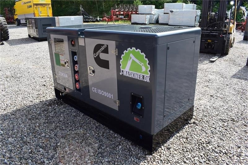 - - - Cummins 25kva - Generator: slika 4 - - - Cummins 25kva - Generator: slika 4