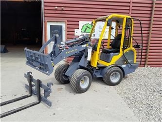 Eurotrac W11 - Zgibni nakladalnik: slika 1 Eurotrac W11 - Zgibni nakladalnik: slika 1