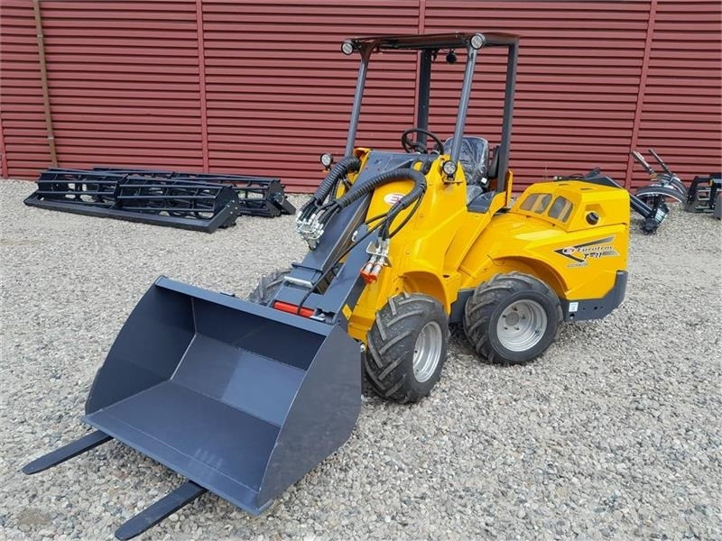 Eurotrac W11 Teleskop - Teleskopski kolesni nakladalnik: slika 4 Eurotrac W11 Teleskop - Teleskopski kolesni nakladalnik: slika 4