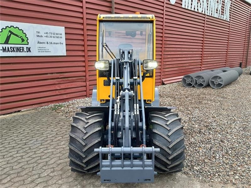 Eurotrac W12S med førerhus, skovl og gafler - Kolesni nakladalec: slika 5 Eurotrac W12S med førerhus, skovl og gafler - Kolesni nakladalec: slika 5