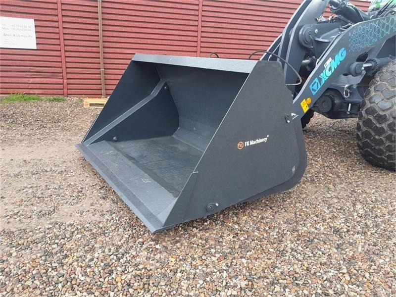 - - - FK MASCHINERY - Žlica za nakladalnik: slika 1 - - - FK MASCHINERY - Žlica za nakladalnik: slika 1