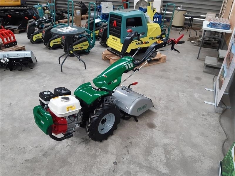 Ferrari 328 - Mestni traktor: slika 3 Ferrari 328 - Mestni traktor: slika 3