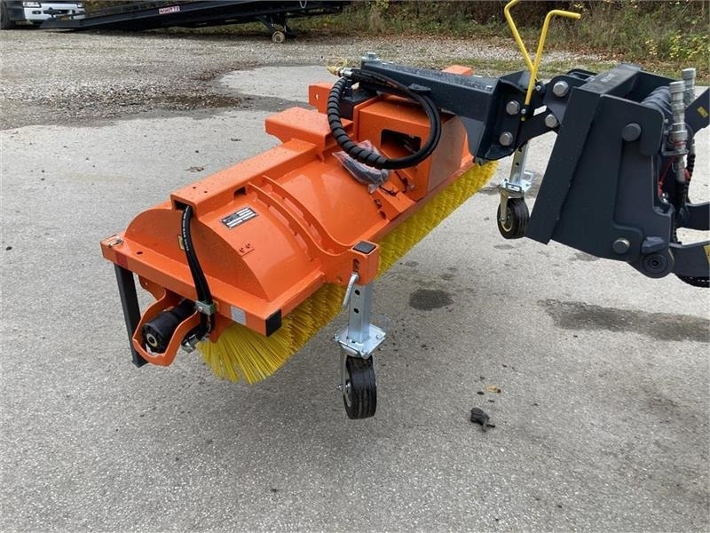 - - - J-Maskiner 180 - Metla: slika 1 - - - J-Maskiner 180 - Metla: slika 1