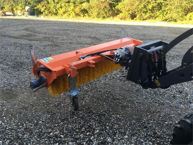 - - - J-Maskiner 180 kost - Metla: slika 1 - - - J-Maskiner 180 kost - Metla: slika 1