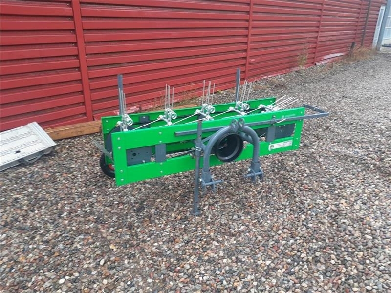 - - - HØ VENDER - Priključek za Mestni traktor: slika 2 - - - HØ VENDER - Priključek za Mestni traktor: slika 2