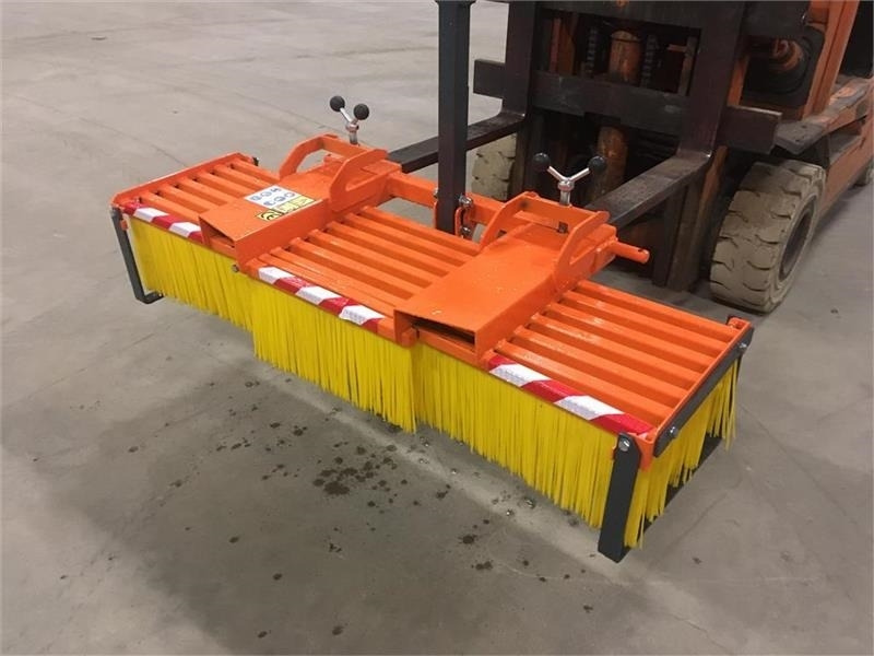 - - - Sweeper 1.50 - Metla: slika 2 - - - Sweeper 1.50 - Metla: slika 2