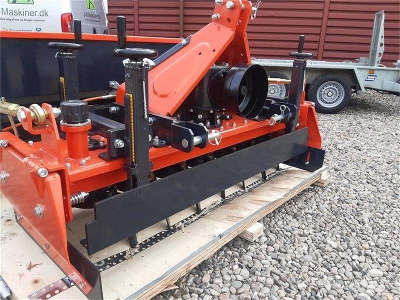 - - - boxer - Sejalnica: slika 2 - - - boxer - Sejalnica: slika 2