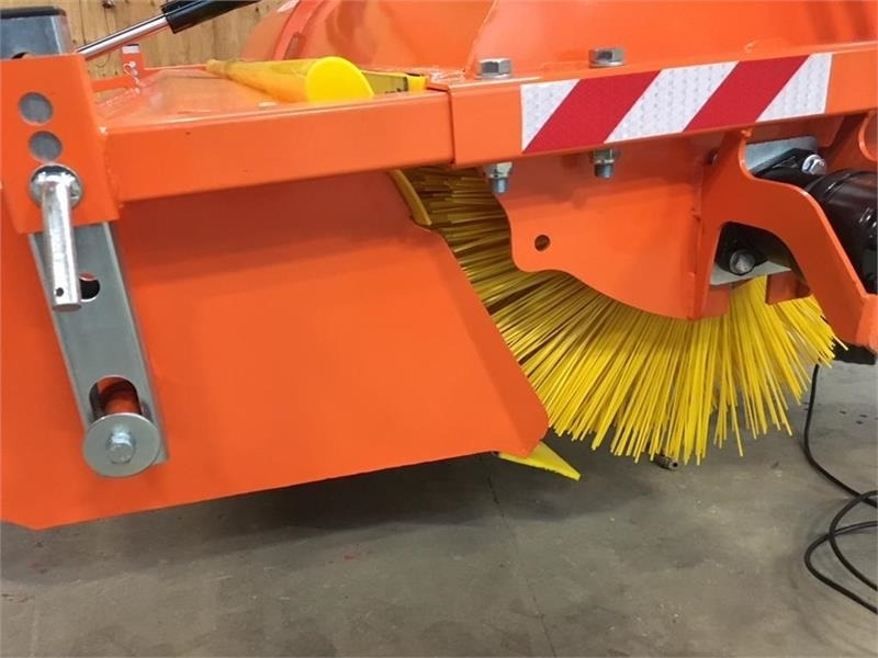 - - - j maskiner - Metla: slika 4 - - - j maskiner - Metla: slika 4