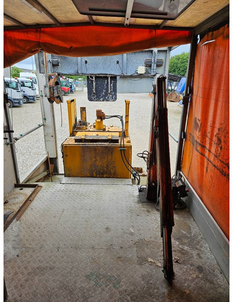 Tovornjak z dvigalom Iveco 120EL 21 //HMF 252-T2 // heatedcontainer: slika 16