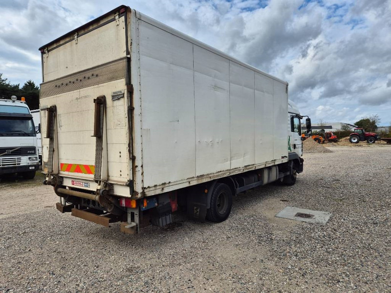 MAN TGL 10 / 12.180 4x2 with lift /ramp - Tovornjak zabojnik: slika 4 MAN TGL 10 / 12.180 4x2 with lift /ramp - Tovornjak zabojnik: slika 4