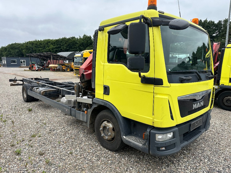 MAN TGL 12.220 with Crane HMF 735K2 - Tovornjak z dvigalom: slika 2 MAN TGL 12.220 with Crane HMF 735K2 - Tovornjak z dvigalom: slika 2