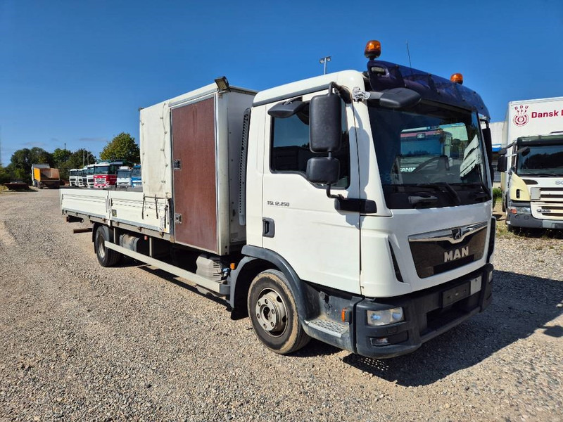 Tovornjak s kesonom MAN TGL 12.250 4x2: slika 7