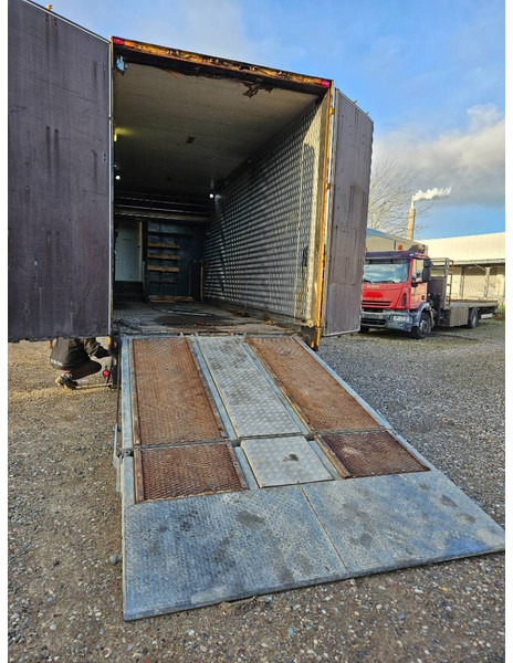 Montracon Racing// machinetrailer // Living area - Nizko noseča polprikolica: slika 3 Montracon Racing// machinetrailer // Living area - Nizko noseča polprikolica: slika 3
