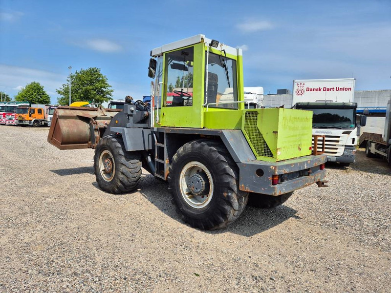 O & K L15 With bucket and quickshift - Kolesni nakladalec: slika 3 O & K L15 With bucket and quickshift - Kolesni nakladalec: slika 3