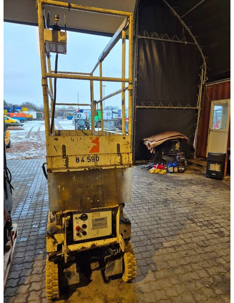 Pinguely Haulotte H800E // 2 personers - Škarjasta dvižna ploščad: slika 5 Pinguely Haulotte H800E // 2 personers - Škarjasta dvižna ploščad: slika 5