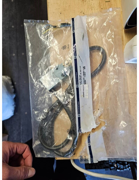 Télémécanique XCM-B515 - Škarjasta dvižna ploščad: slika 1 Télémécanique XCM-B515 - Škarjasta dvižna ploščad: slika 1