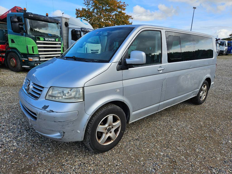 Volkswagen Caravelle 2,5 TDi 130 lang 10prs 5d - Minibus, Potniški kombi: slika 1 Volkswagen Caravelle 2,5 TDi 130 lang 10prs 5d - Minibus, Potniški kombi: slika 1
