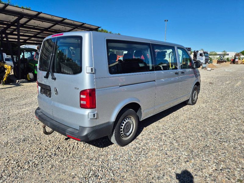 Volkswagen Transporter 2,0 TDi 102 Kombi lang 4d 9 prs - Avtomobil: slika 4 Volkswagen Transporter 2,0 TDi 102 Kombi lang 4d 9 prs - Avtomobil: slika 4