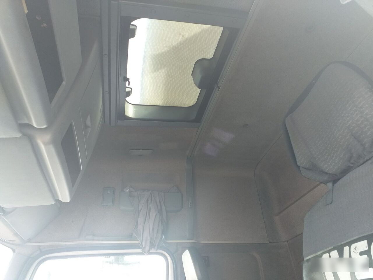 Tovornjak s ponjavo Mercedes-Benz ATEGO 12.28: slika 12 Tovornjak s ponjavo Mercedes-Benz ATEGO 12.28: slika 12