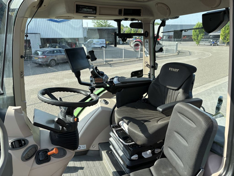 Fendt 724 Vario Profi Plus GEN 6 - Traktor: slika 5 Fendt 724 Vario Profi Plus GEN 6 - Traktor: slika 5