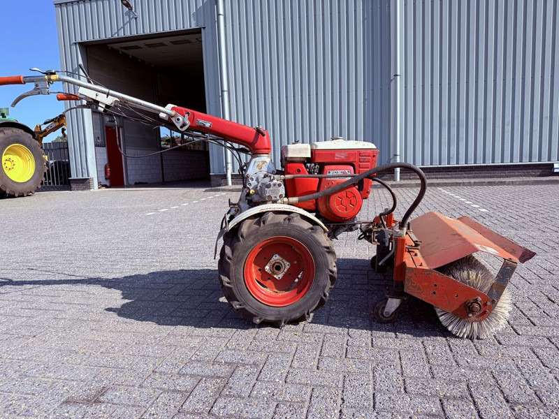 Honda F800 Veegmachine - Vozilo za pometanje: slika 4 Honda F800 Veegmachine - Vozilo za pometanje: slika 4