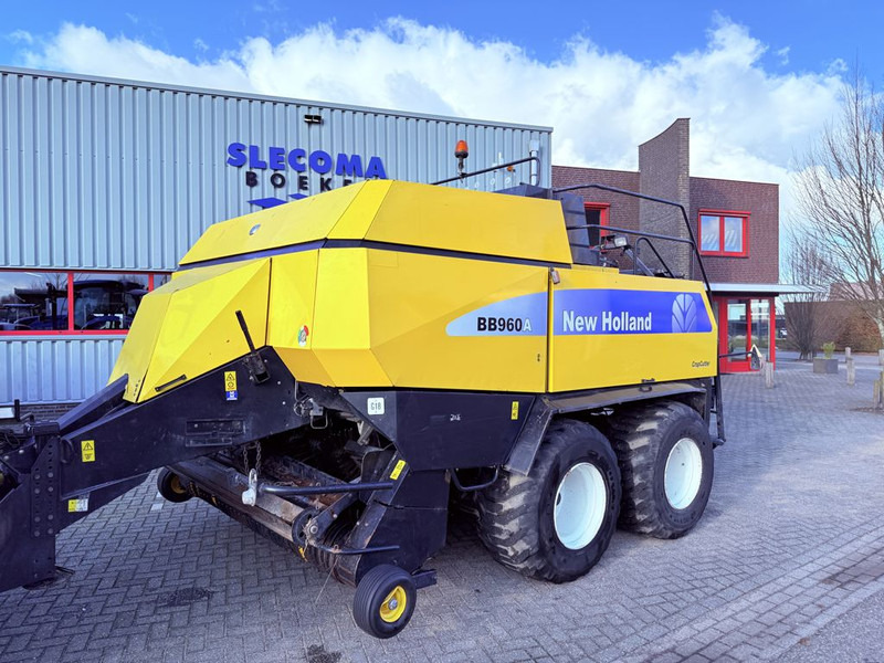 New Holland BB960A CropCutter 120x90 - Kmetijski stroj: slika 4 New Holland BB960A CropCutter 120x90 - Kmetijski stroj: slika 4