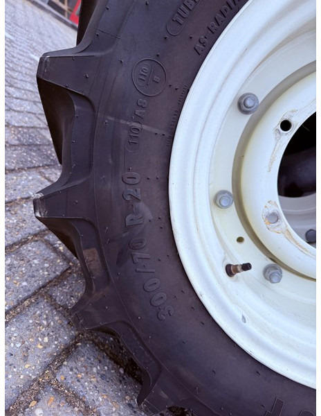 Mitas 420/70R30 & 300/70R20 Compl wheel - Gume in platišča: slika 4 Mitas 420/70R30 & 300/70R20 Compl wheel - Gume in platišča: slika 4