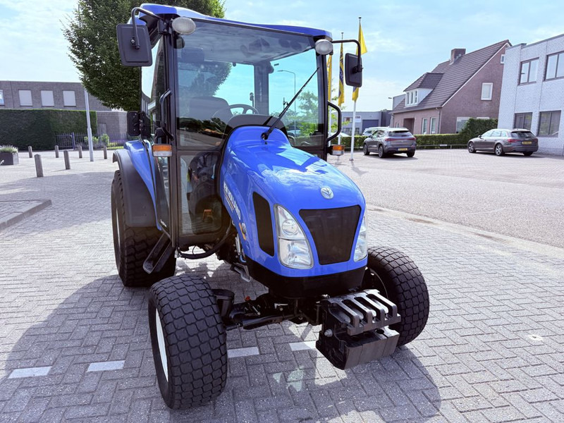 New Holland Boomer 45D Easy Drive - Traktor: slika 5 New Holland Boomer 45D Easy Drive - Traktor: slika 5