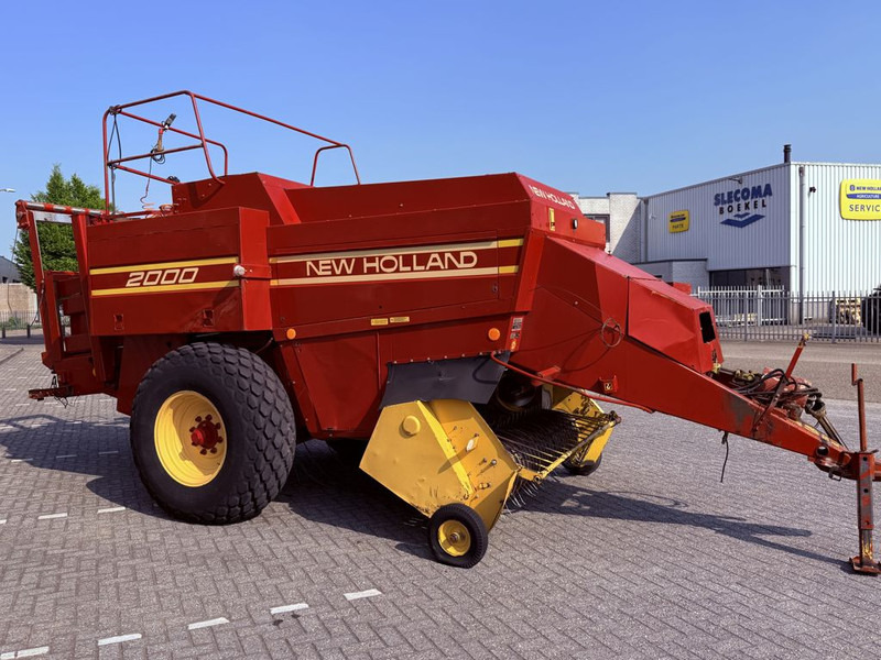 New Holland D2000 Big Baler - Balirka za kvadratne bale: slika 3 New Holland D2000 Big Baler - Balirka za kvadratne bale: slika 3