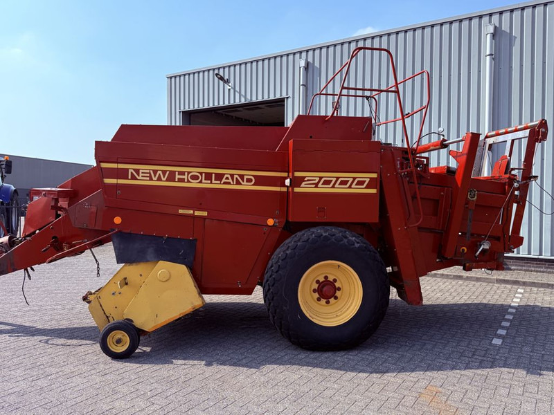 New Holland D2000 Big Baler - Balirka za kvadratne bale: slika 5 New Holland D2000 Big Baler - Balirka za kvadratne bale: slika 5