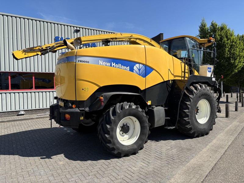 New Holland FR9050 - Kombajn za krmo: slika 3 New Holland FR9050 - Kombajn za krmo: slika 3